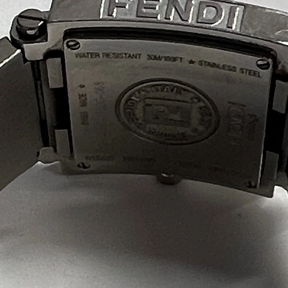 Fendi Quadro 6000G Stainless Steel Bracelet Wristwatch Black Dial Roman Numerals